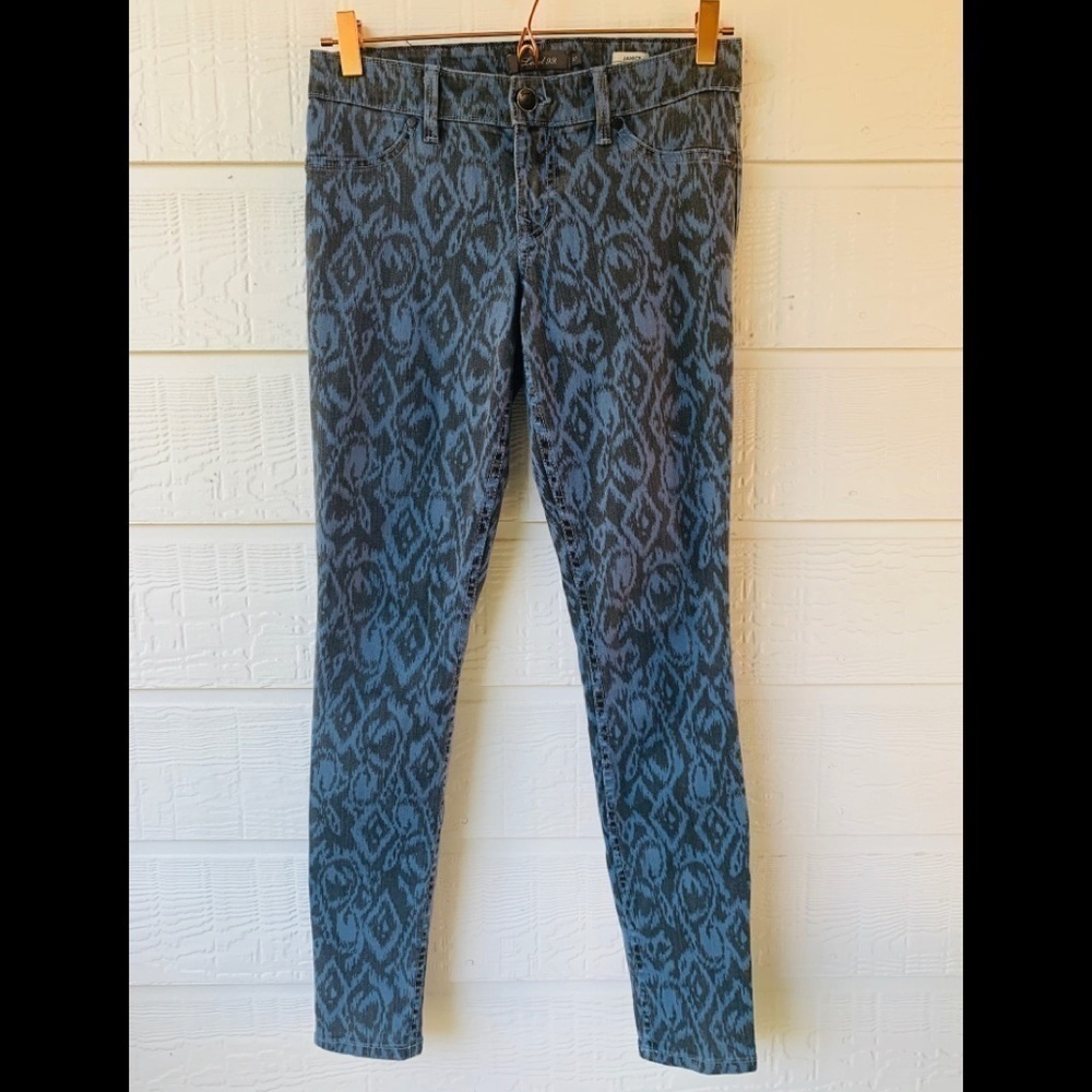 Level 99 Janice Ultra skinny in Macaw Blue Size 27